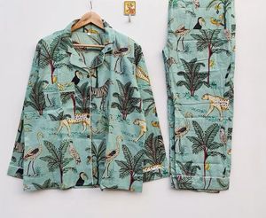 Ensemble de pyjamas de luxe à imprimé tigre 100% coton Tissu tissé Lisse Doux Style décontracté Manches longues Coton indien - Product Image 2