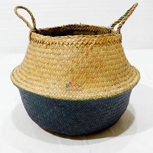 Artex Dong ตะกร้าใบปาล์มทำมือพร้อมที่จับของตกแต่งบ้านสีธรรมชาติและสีฟ้า - Product Image 1