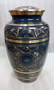 Urna de cremación clásica de bronce para adultos, urna de cremación de Metal y latón para cenizas, fabricante de urna funeraria - Product Image 2