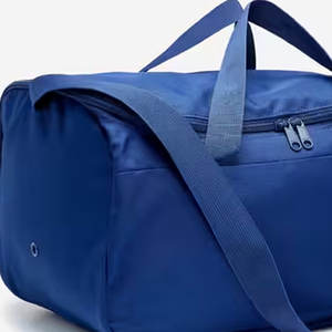 Sacs de sport sur mesure de grande taille avec logo personnalisé, résistants, grands, imperméables, nouveau style, vente en provenance du Pakistan, sacs de sport personnalisés - Product Image 2