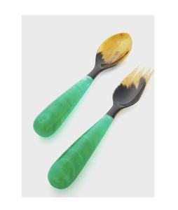 Ensemble de couverts de service pour salade en résine et corne faits à la main de qualité supérieure avec long manche, écologiques, compatibles lave-vaisselle, pour repas et fêtes modernes - Product Image 1
