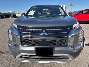 Pre-owned Clean 2023 Mitsubish-i outlande-r se - Product Image 2