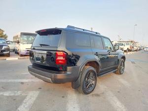 LandCruiser SUV con Volante a la Derecha 2025 EN VENTA - Product Image 2