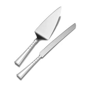 Juego de Servidor y Cuchillo para Pastel de Acero Inoxidable Pulido Brillante de Lujo, Hecho a Mano, de Primera Calidad - Product Image 4