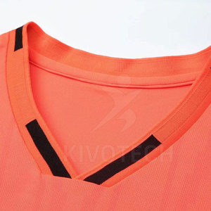 Uniforme de Fútbol Personalizado de Alta Calidad para Hombre Adulto, Ligero, de Manga Corta, Secado Rápido y Transpirable - Product Image 3
