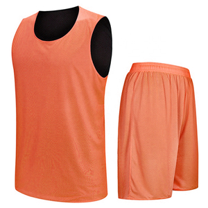 Uniformes de basket-ball à séchage rapide Sublimation pour jeunes adultes costumes uniformes de basket-ball confortables équipe costume de basket-ball personnalisé - Product Image 4