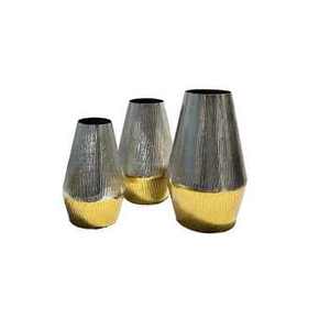 Ensemble de 4 pots de fleurs cylindriques en tôle de fer avec bordure élégante en laiton, parfait pour la décoration de la maison, du jardin et des mariages - Product Image 4