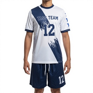Uniforme de Fútbol Ligero y Reflectante de Poliéster de Alta Calidad, Jersey de Fútbol con Logotipo Personalizado Impreso, MOQ Bajo, Impresión Digital - Product Image 1