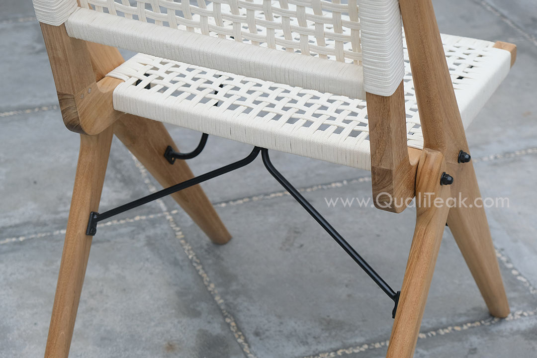 สีไม้สัก