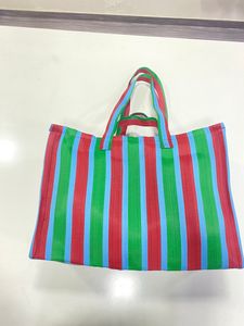 ถุงผ้าไนลอนรีไซเคิลลายทางอินเดียผลิตในอินเดียเป็นมิตรกับสิ่งแวดล้อมกระเป๋าและกระเป๋าหลากสีผลิตในอินเดีย - Product Image 4