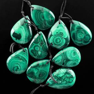 Pendentif en forme de larme de malachite naturelle en argent sterling le plus vendu Perle de pierre précieuse focale OEM Vêtements de tous les jours unisexes pour femmes - Product Image 1