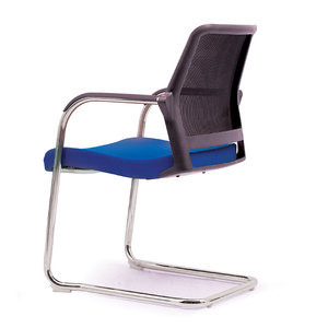 Chaise de bureau Joey haut de gamme en maille avec accoudoirs fixes, idéale pour les salles de conférence - Product Image 2