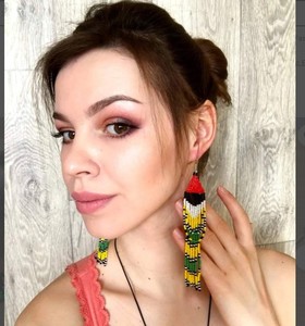 Boucles d'oreilles pompon couleur, boucles d'oreilles pompon perlé - Product Image 2