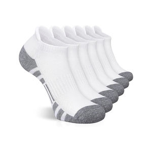 Calcetines Deportivos Strategic Grip con Tecnología de Impresión de Silicona, Spandex, Nailon y Algodón para un Ajuste Seguro Dentro del Calzado Deportivo - Product Image 1