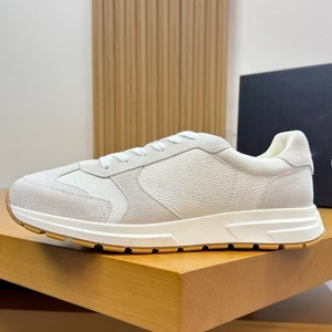 Zapatillas de running de lujo de caña baja para hombre, superventas, a la moda, transpirables, zapatillas de tenis para hombre, cómodas zapatillas de skate. - Product Image 3