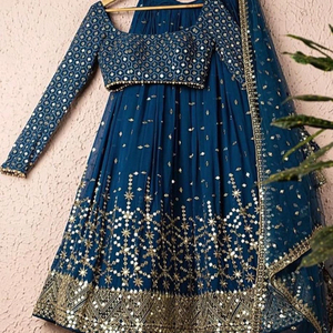 Hermosa colección de diseñador Lehenga Choli para mujer, trabajo de bordado de secuencia pesada de Georgette para bodas y cócteles - Product Image 1
