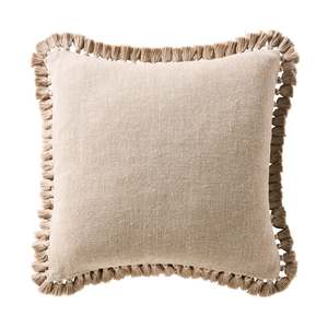 Hermosa funda de almohada decorativa de algodón con patrón sólido sostenible con flecos para decoración de sofá y sala de estar al mejor precio - Product Image 1