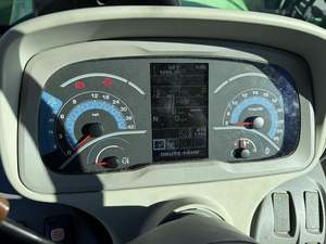 Deutz Fahr 5120G es un tractor utilitario 4x4 de 116 CV con un motor FARMotion de 4 cilindros. - Product Image 3