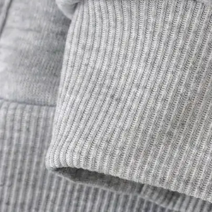 Sweat à capuche en coton 100% pour femmes, personnalisé avec des strass brodés de qualité supérieure, à manches longues, pour l'hiver, en vente - Product Image 5