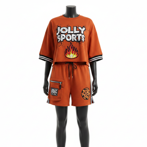 Conjunto de camiseta y pantalones cortos de algodón jersey premium de 200 GSM para mujer, color naranja quemado, con logo personalizado serigrafiado, top corto y pantalones cortos 100% algodón. - Product Image 1