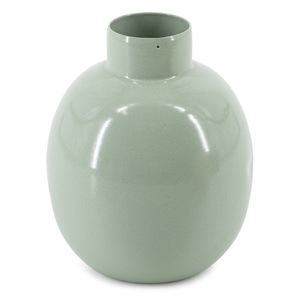 แจกันดอกไม้โลหะสำหรับตกแต่งบ้านที่สง่างามเหนือกาลเวลามาพร้อมกับงานฝีมือที่แม่นยำเพื่อให้ได้ลุคที่บ่งบอกถึงความหรูหรา - Product Image 5