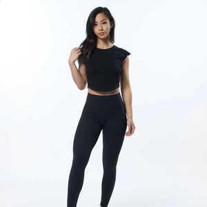 Performance Fit Women's Blackout Scoop Hem <b>Crop</b> <b>T</b>-<b>Shirts</b> 95% Cotton 5% Spandex <b>Fitted</b> Cap Sleeves Raglan Shaped Crew Neck Summer - Product Image 4