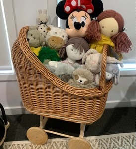 Vente en gros de landau en rotin tissé à la main pour bébé landau en osier landau pour poupée literie en peluche poussette en rotin - Product Image 5