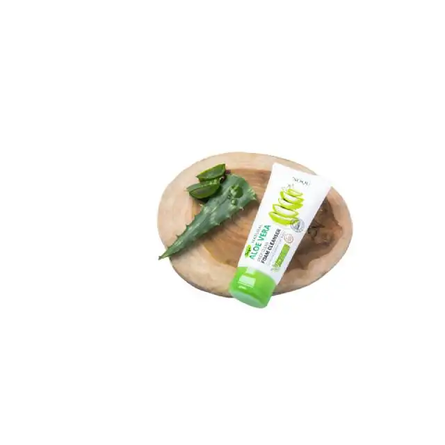 Korean No.1 cosmetic brand SOQU's ALOE VERA DEEP CLEAN FOAM CLEANSER deep clean facial skin wash away waste and fine dust