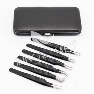 Pince à épiler d'isolation d'extension de cils noire en forme de diamant poignée personnalisée volume de 90 degrés pointu en acier inoxydable écologique - Product Image 1