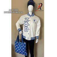 Chaquetas Varsity de Satén Tejido de Alta Calidad para Mujer Chi Eta Phi con Logotipo Bordado Divine 1932 y Ribetes en Contraste con Cremallera