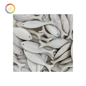 Pescado de madera tallado, hecho a mano, fuerte y elegante, que ofrece una gran relación calidad-precio para la decoración de su hogar u oficina - Product Image 4