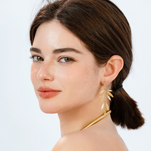 Orecchini Pendenti CUCOCUCA YXQ E346 in Acciaio Inossidabile Dorato Spazzolato, Design Ipoallergenico Ispirato alla Natura per la Primavera - Product Image 2