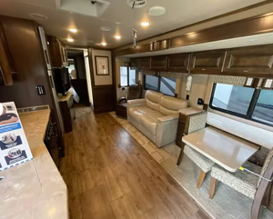 Remolque de Viaje Usado Tiffin Allegro 32SA 2018-2020, Económico, Directo de Fábrica, Autocaravana, Casa Rodante - Product Image 4