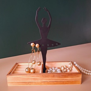 Soporte de icono de dama bailando negra con elegante caja de madera para exhibición de Joyas decoración del hogar y regalo perfecto para los amantes del arte y la moda - Product Image 3