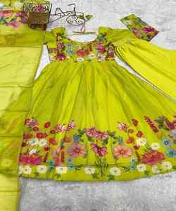 Conjunto de Salwar Dupatta de Lujo para Niñas, de Seda, Algodón y Satén, para Festivales, con un Impresionante Diseño Estampado, Tendencia de Chifón, Temporada de Verano - Product Image 2
