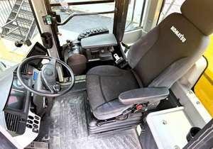 Chargeuse sur pneus lourde KOMATSU WA380-8 À VENDRE - Product Image 4