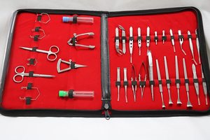 NOMIBROTHERS NB/9850 Ensemble de 32 instruments chirurgicaux ophtalmiques en acier pour la microchirurgie de la cataracte, garantie 5 ans - Product Image 4