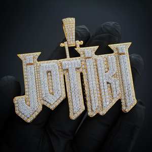 4 Ct corte redondo Real Moissanite personalizable 14K chapado en oro blanco colgante de plata estilo Hip Hop encantos - Product Image 1