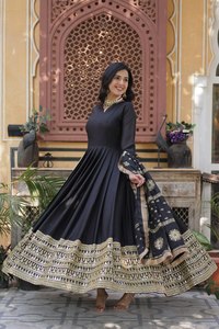 Vestido de Georgette de estrella de moda pakistaní de longitud larga del proveedor directo de fábrica para mujeres musulmanas conjunto de Dupatta con borde de encaje viscosa - Product Image 4