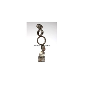 Increíble diseño Metal Escultura decorativa Anillo Diseño Color negro Recubierto en polvo Estilo vintage Hecho a mano Acento decorativo - Product Image 1