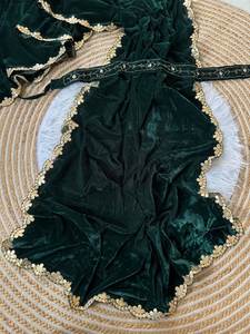 Sari de Seda Suave Maroon Banarasi Jaal con Tejido Zari Enriquecido, Elástico para Bodas, Ceremonias Tradicionales, Fiestas de Diwali - Product Image 2