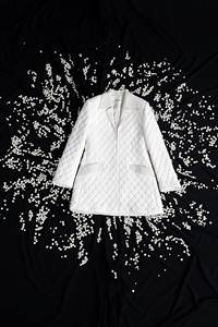 Meilleur prix Suzy Veste matelassée pour femmes Tissu de couette en coton biologique avec poches Hiver Taille XL Blanc Design Vietnam - Product Image 5