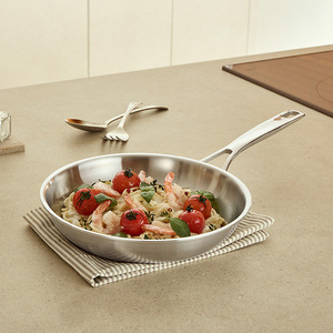 Poêle à frire en acier inoxydable 316Ti antiadhésive en titane Kuja 24 cm pour cuisinière à induction - Product Image 1