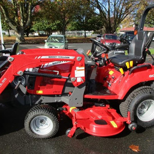 Tracteur Massey Ferguson GC1725M tracteur agricole 4WD d'occasion de qualité supérieure machine agricole prix de gros pompe compacte et fiable - Product Image 3