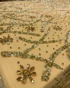 Tissu de broderie fait main de luxe personnalisé avec perles paillettes strass et maille pour robe de mariée Textile de mode de couture - Product Image 2