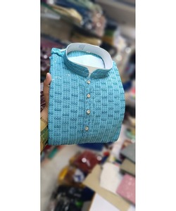 Nouvelle tendance pakistanaise ThobeKurta pour hommes en tissu d'hiver en coton élégant avec col col bouton chaîne pyjama ensemble - Product Image 3