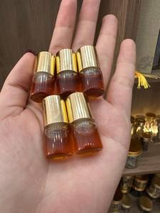 Bonne huile de bois de Oud pure de haute qualité Huile essentielle la plus vendue en vrac Huile de Oud naturelle de qualité supérieure - Product Image 6
