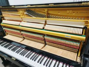 Piano Vertical Usado Yamaha U1H, Bien Afinado y Revisado por Expertos, Calidad Garantizada, Piano Usado de Calidad, Elección Ideal 1996642 - Product Image 6