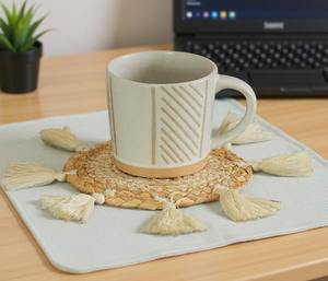 Napperon à pompon en jacinthe d'eau fait à la main produits écologiques fabriqués au Vietnam décoration de table napperon tissé en gros - Product Image 4