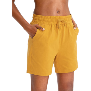 Shorts d'été décontractés pour femmes Tissu en coton de haute qualité Ajustement confortable avec imprimé tendance Shorts imprimés décontractés pour femmes Coton doux - Product Image 1
